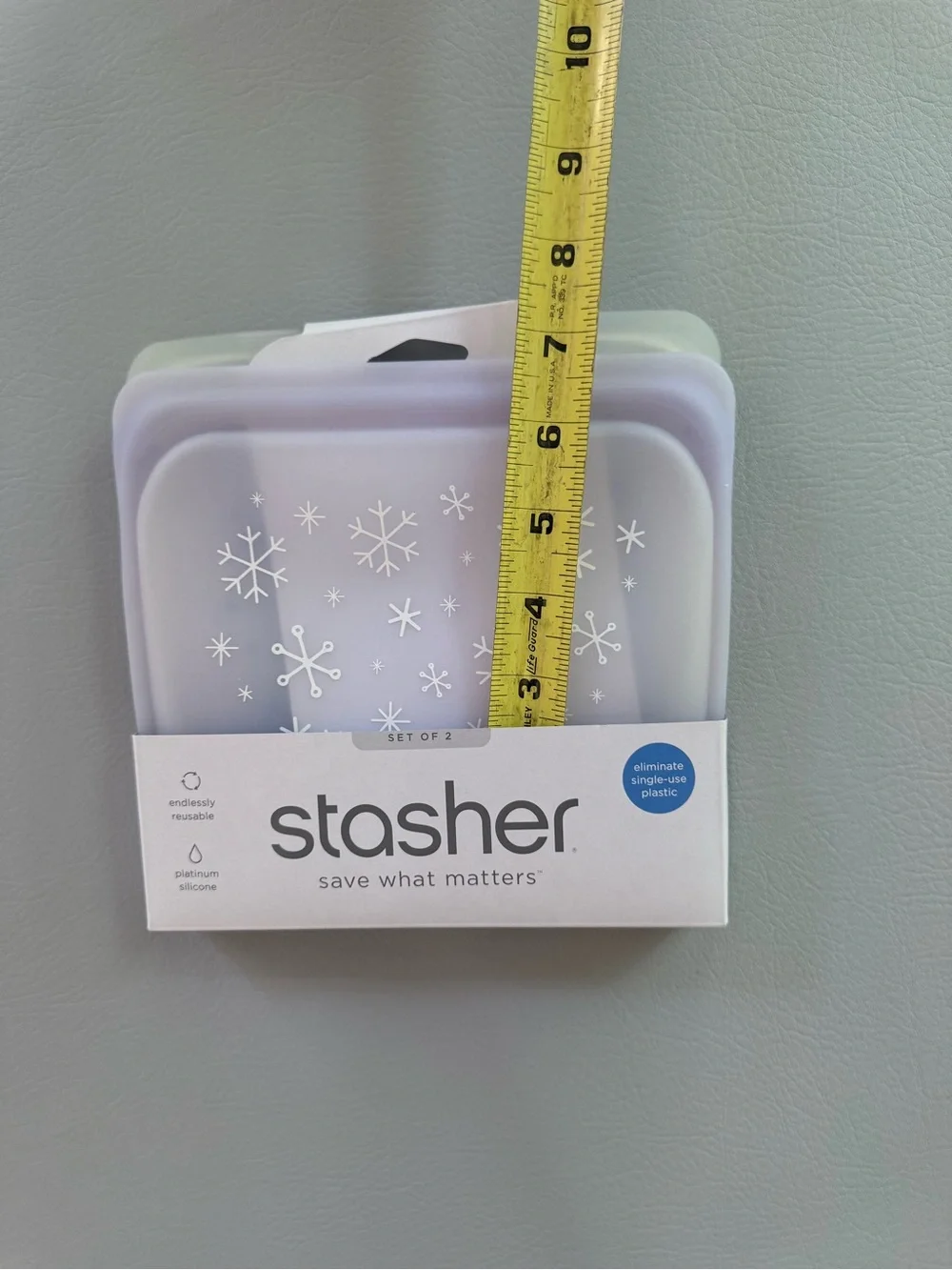 Stasher Silicone Christmas Sandwich Bags Snowflakes- New in packaging